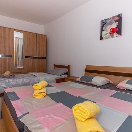 Apartmani Gabrijela Crikvenica Esterno foto