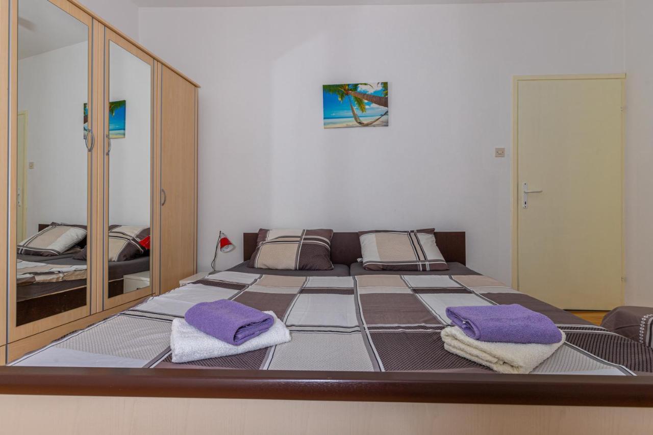 Apartmani Gabrijela Crikvenica Esterno foto