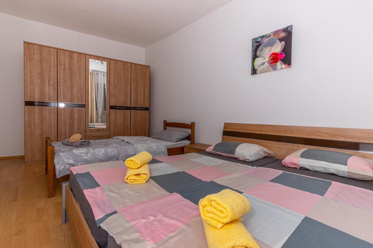 Apartmani Gabrijela Crikvenica Esterno foto