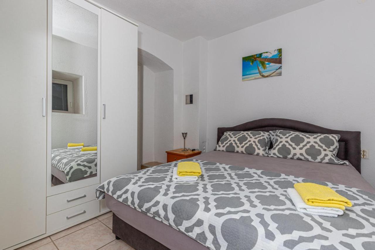 Apartmani Gabrijela Crikvenica Esterno foto