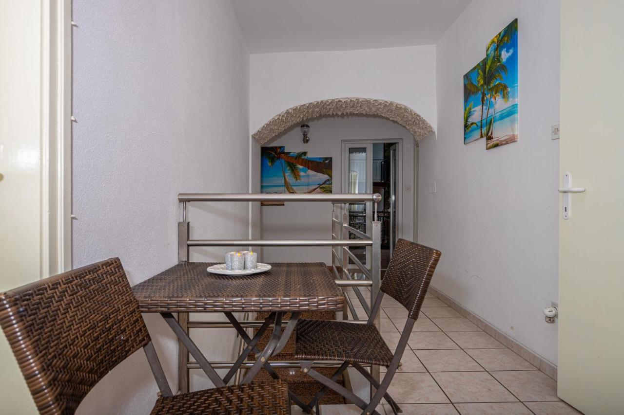 Apartmani Gabrijela Crikvenica Esterno foto