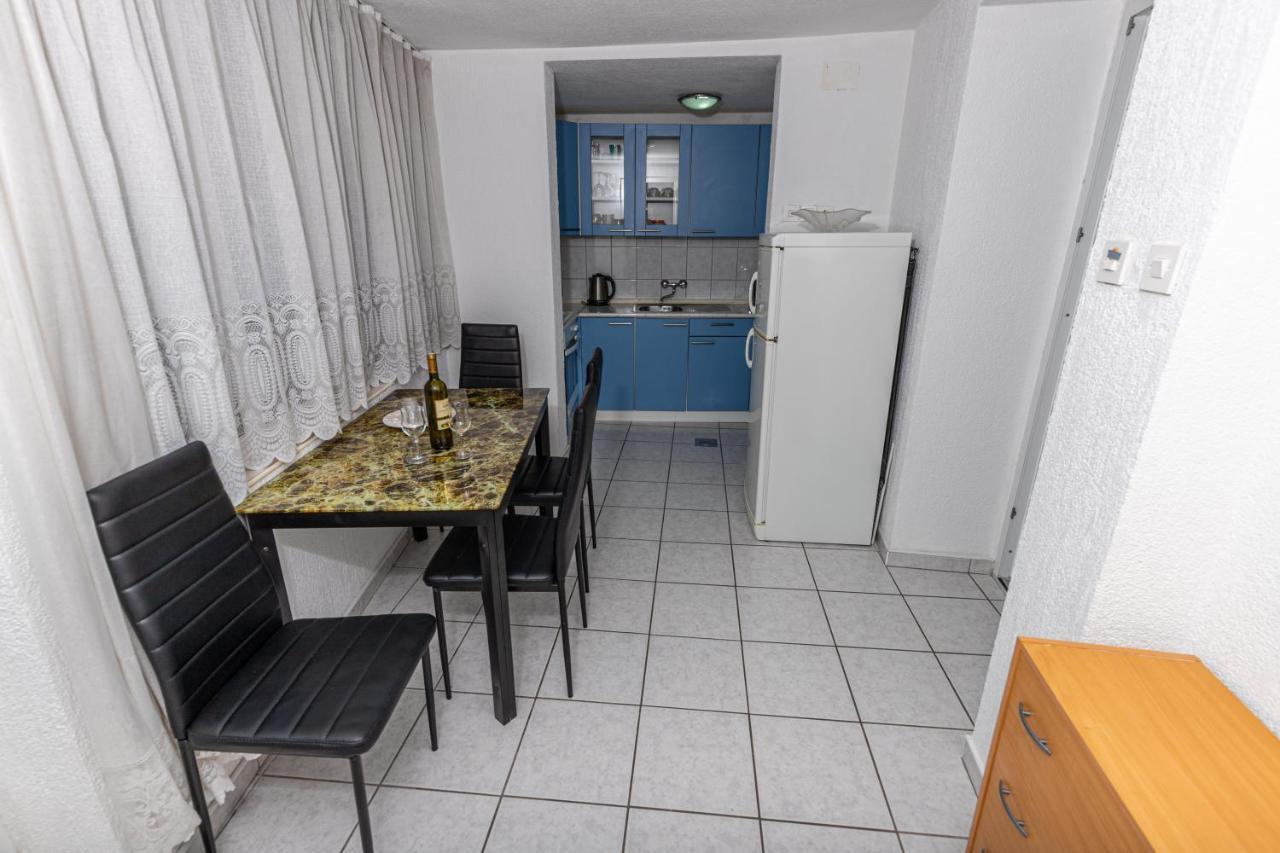 Apartmani Gabrijela Crikvenica Esterno foto